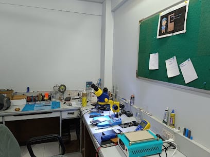 The Phone Garage business photograph