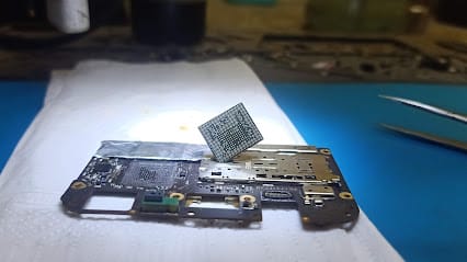 Bhandari Telecom - Best Mobile Repair and Training Shop in Jalandhar business photograph