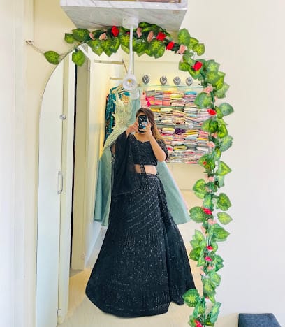 Queen's Attire business photograph