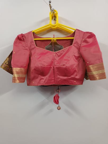 S.N FASHION BOUTIQUE business photograph