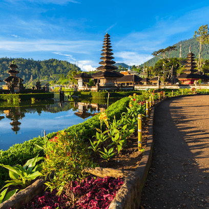 Season Tours and Travels I Mangalore business photograph