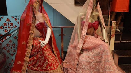 Queen 16 business photograph