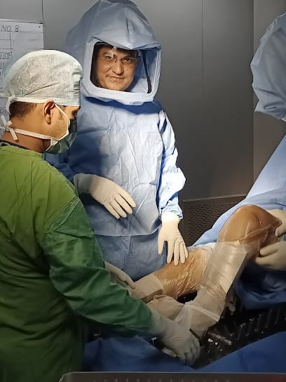 Dr. Deepak Saini - Orthopaedic Doctor | Best Joint Replacement Surgeon in Jaipur business photograph