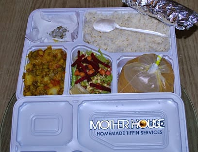 Mother9 TIFFIN business photograph