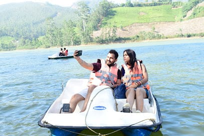 Munnar Berg Tours & Travels business photograph