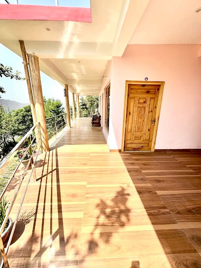 KUMAON LAKE'S HOME STAY & RESTAURANT business photograph