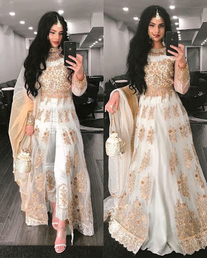 India Boulevard business photograph