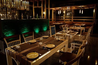 Laa Unico business photograph