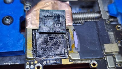 Apple iPhone-OnePlus-Mobile Service center in Mysore | aphone iRepair shop business photograph