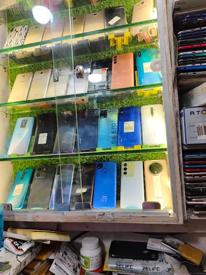 Sana Mobile Services Center buy& sell used phone business photograph