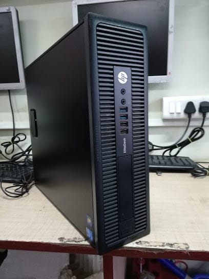 Computer Reapir & Service business photograph