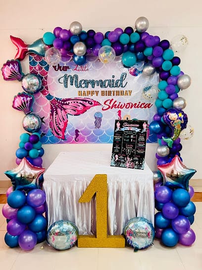 Royal light and balloon decoration रॉयल लाइट एंड बैलून डेकोरेशन business photograph