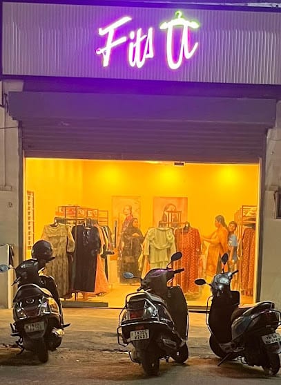 Fits U business photograph