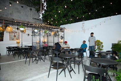 Buns N Fries business photograph