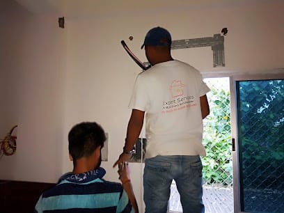 Expert Services business photograph