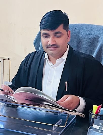 Advocate Sunil Nehra - Criminal | Bail | all type criminal |civil property matter | family dispute | session and high court business photograph