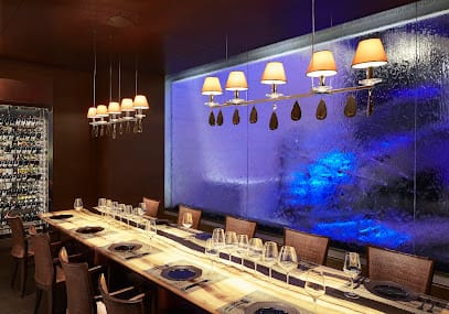 eau de Monsoon business photograph