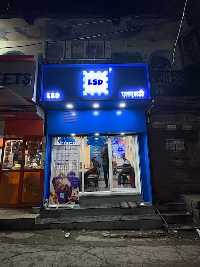 LSD - Fried chicken business photograph