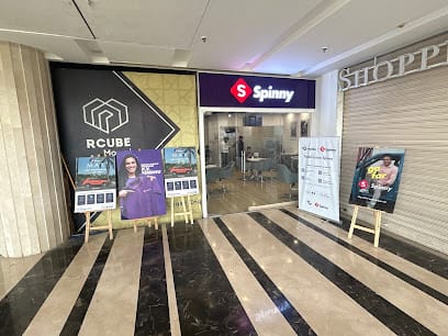 Spinny Car Hub, Rcube Monad Mall, Rajouri business photograph