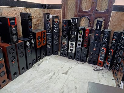 Flowbeats - King of Bass business photograph