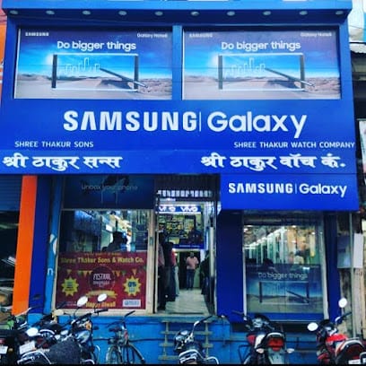 ShreeThakur Sons | Mobile Shop in Dhule | Apple Store in Phoolwala Chowk Dhule business photograph