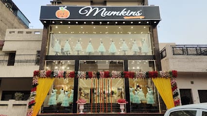 Mumkins Kids Wear business photograph