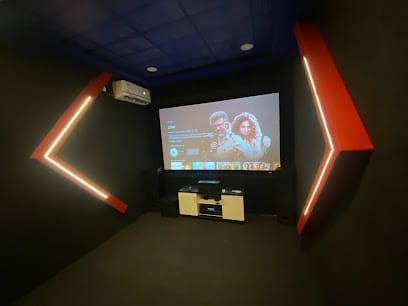 PROJECTOR DEALER IN TRIVANDRUM, Home Theater Store in Thiruvananthapuram Kerala Home Cinema business photograph