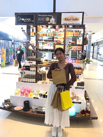 Organik Earth business photograph