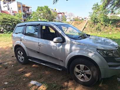 ROYAL CLASSIC SELF DRIVES CARS 24/7 business photograph