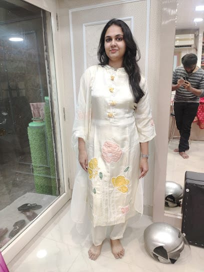 AMBIKA BOUTIQUE business photograph