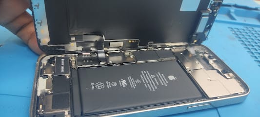 APPLE IPHONE SERVICE CENTRE i-Tech business photograph