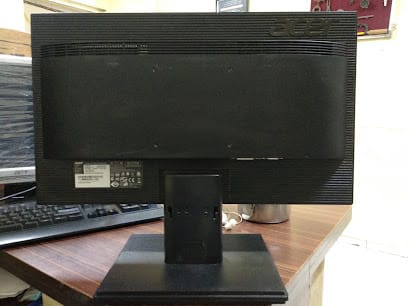 Akash computer and laptop sales and repairing business photograph