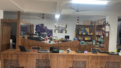 Laptop chip level repair, services (Globe Tech) business photograph