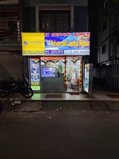 IT SERVICE WORLD business photograph