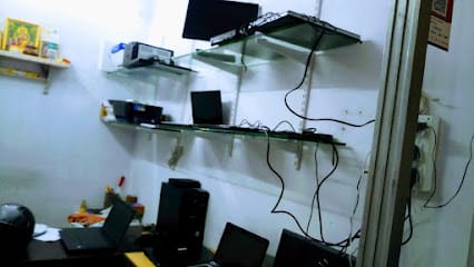 Qu In business photograph