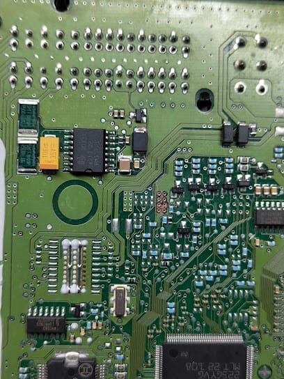 THE CAR SOLUTION business photograph