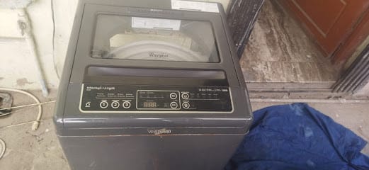 EXPRESS Engineering business photograph