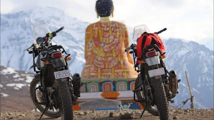 Mountain Xplorer expedition business photograph