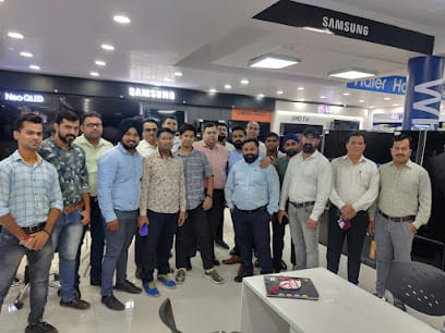 RAKESH RETAILS PATEL NAGAR business photograph