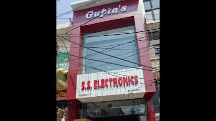 S.S. Electronics business photograph