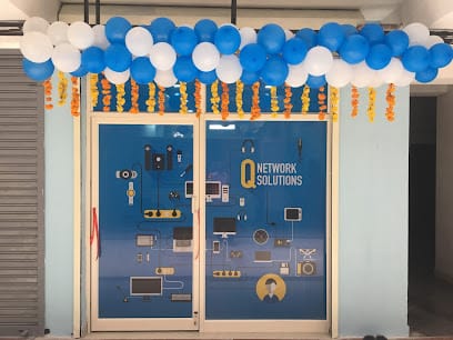 Q Network Solutions Computer Sales & Service business photograph