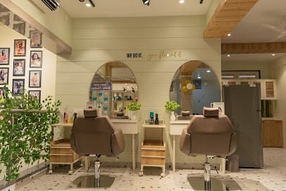 Figurette Unisex Salon & Academy business photograph