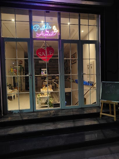 Pastels by Avneet Arora / Handmade Customized Gifts Shop in Ludhiana / Floral Preservation / Diwali Hampers / Resin Art business photograph