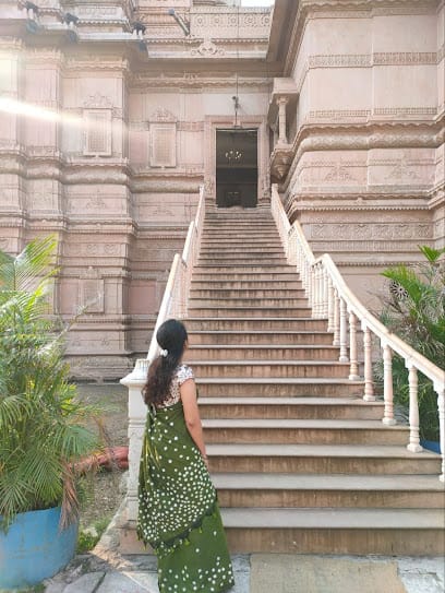 Thread & Palette By Renuka business photograph