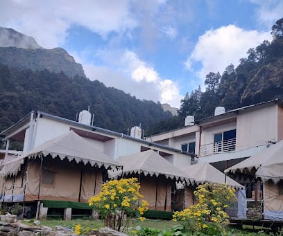 CHOPTA The Mini Switzerland AMAR RESORT business photograph