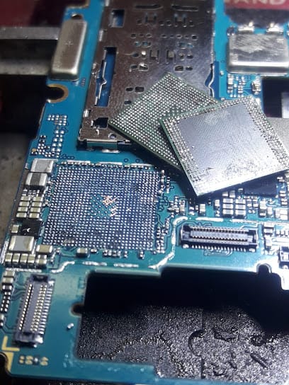 (SMTC DHN) SMART MOBILE TRAINING CENTER business photograph