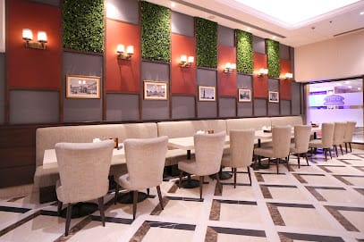 Article Twenty One Restaurant business photograph