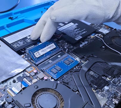 Laptop Service Center Kochi business photograph