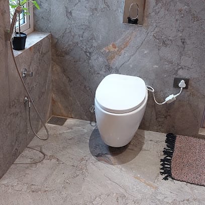 Yusufmiya Azammiya business photograph