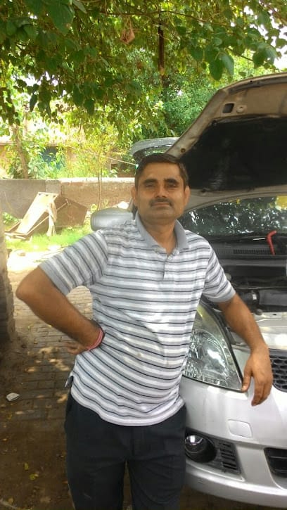 Car work shop business photograph